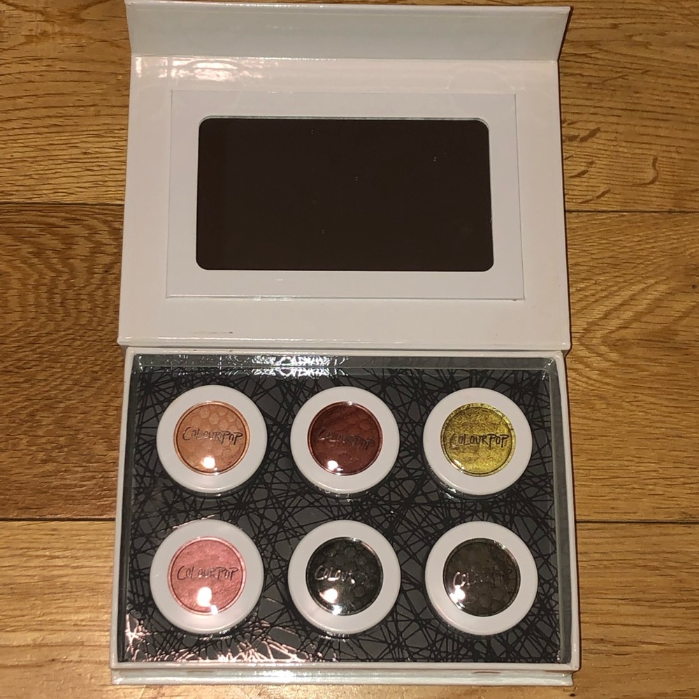 Colourpop Love A Flare supershock shadow set